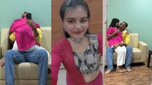 Viral MMS Horny Sexy Indian Girl Sucking Cock and Riding Viral Chudai Video